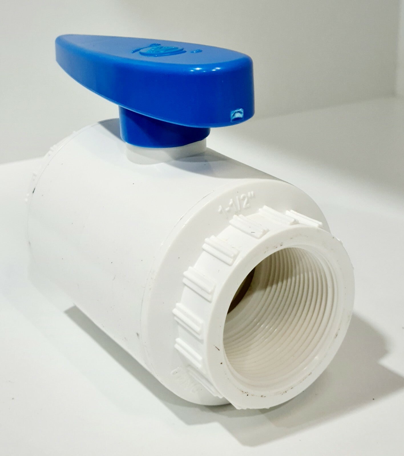 Sanking PVC Ball Valve - 1 1/2" (DN40) 150 PSI