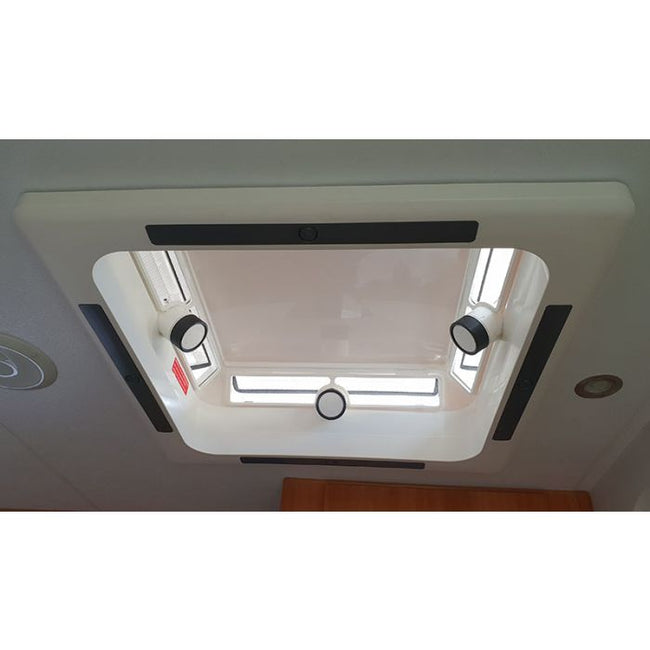 Camec Four Seasons Hatch 660 x 660
